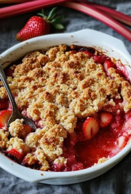Strawberry Rhubarb Crumble